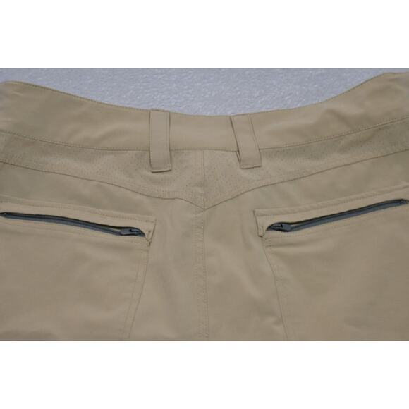 HUK Cargo Fishing Board Shorts Athletic Stretch Camp Athletic Mens Size XL - Picture 9 of 9